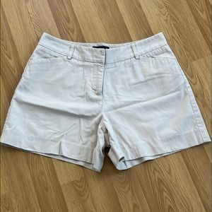 Ann Taylor Cream color shorts size 2